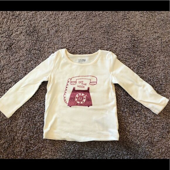 Gap long-sleeve T-shirt 18-24mon EUC - Picture 2 of 3